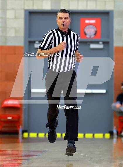 Thumbnail 2 in Damien vs. San Clemente (Mater Dei Extravaganza) photogallery.