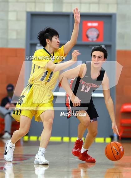 Thumbnail 2 in Damien vs. San Clemente (Mater Dei Extravaganza) photogallery.