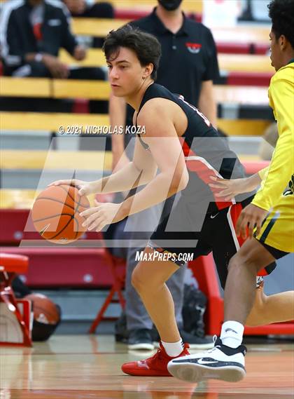 Thumbnail 3 in Damien vs. San Clemente (Mater Dei Extravaganza) photogallery.