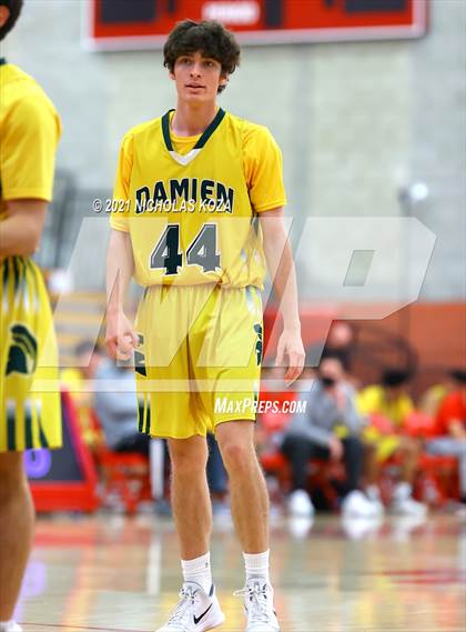 Thumbnail 2 in Damien vs. San Clemente (Mater Dei Extravaganza) photogallery.