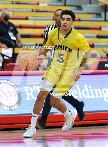 Thumbnail 3 in Damien vs. San Clemente (Mater Dei Extravaganza) photogallery.