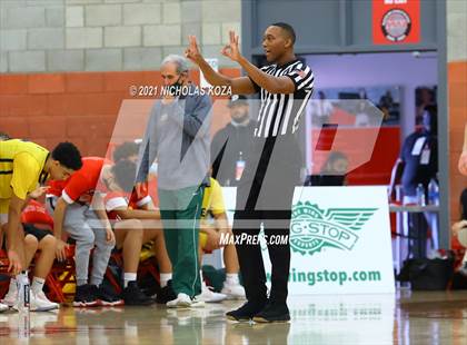 Thumbnail 2 in Damien vs. San Clemente (Mater Dei Extravaganza) photogallery.