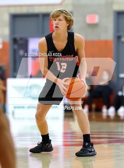 Thumbnail 3 in Damien vs. San Clemente (Mater Dei Extravaganza) photogallery.