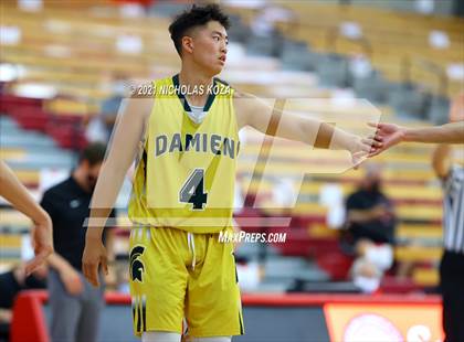 Thumbnail 3 in Damien vs. San Clemente (Mater Dei Extravaganza) photogallery.