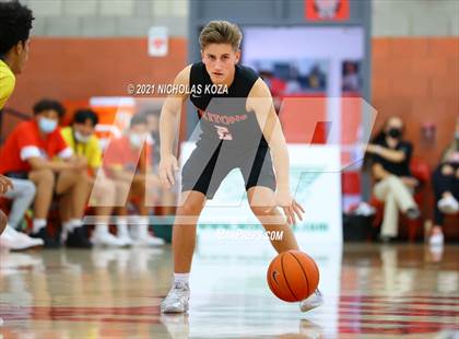 Thumbnail 2 in Damien vs. San Clemente (Mater Dei Extravaganza) photogallery.
