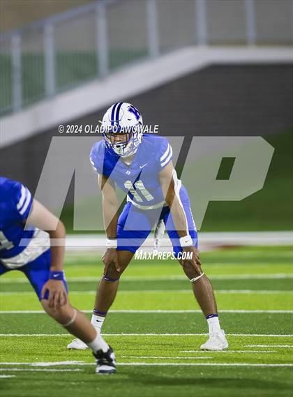 Thumbnail 3 in Carthage @ Krum (UIL Football 4A D2 Region 2 Area Playoff) photogallery.