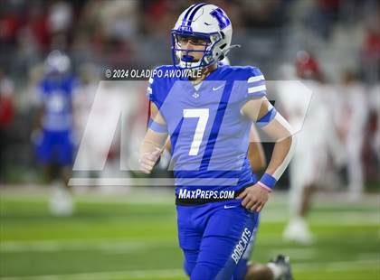 Thumbnail 3 in Carthage @ Krum (UIL Football 4A D2 Region 2 Area Playoff) photogallery.