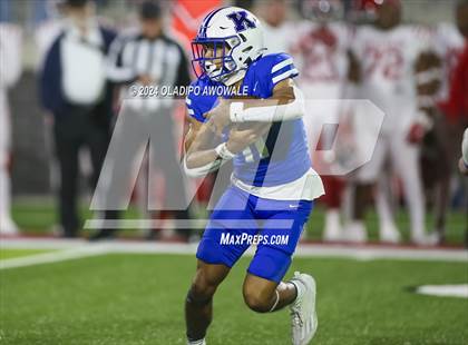 Thumbnail 3 in Carthage @ Krum (UIL Football 4A D2 Region 2 Area Playoff) photogallery.