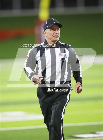 Thumbnail 3 in Carthage @ Krum (UIL Football 4A D2 Region 2 Area Playoff) photogallery.