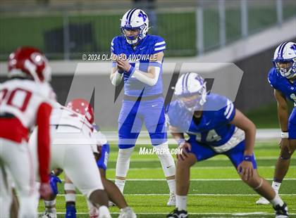 Thumbnail 1 in Carthage @ Krum (UIL Football 4A D2 Region 2 Area Playoff) photogallery.