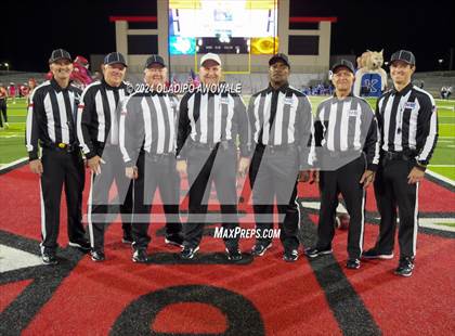 Thumbnail 3 in Carthage @ Krum (UIL Football 4A D2 Region 2 Area Playoff) photogallery.