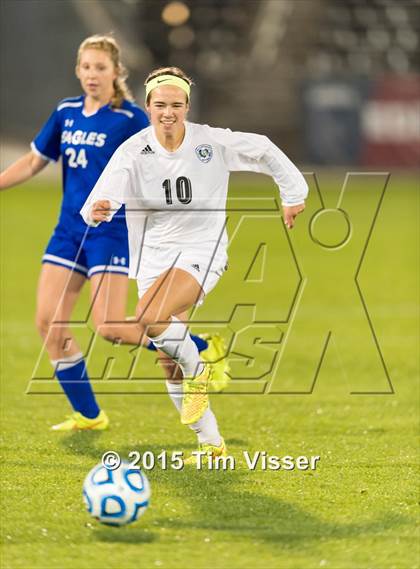 Thumbnail 2 in Broomfield vs. Grandview (CHSAA 5A Final) photogallery.