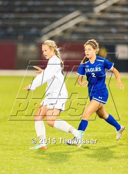 Thumbnail 3 in Broomfield vs. Grandview (CHSAA 5A Final) photogallery.