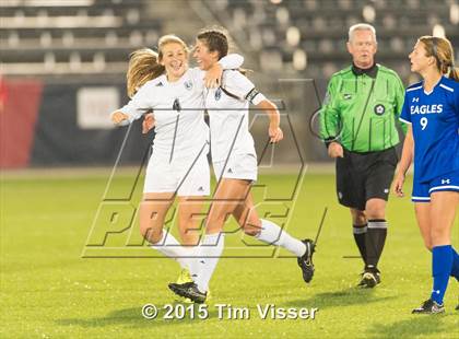 Thumbnail 3 in Broomfield vs. Grandview (CHSAA 5A Final) photogallery.