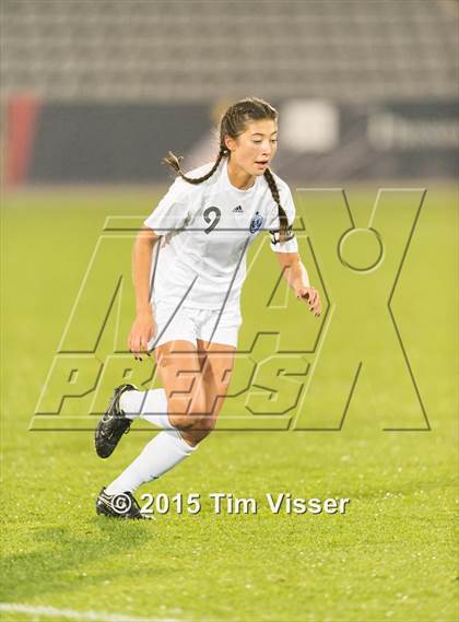 Thumbnail 3 in Broomfield vs. Grandview (CHSAA 5A Final) photogallery.