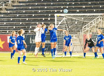 Thumbnail 3 in Broomfield vs. Grandview (CHSAA 5A Final) photogallery.