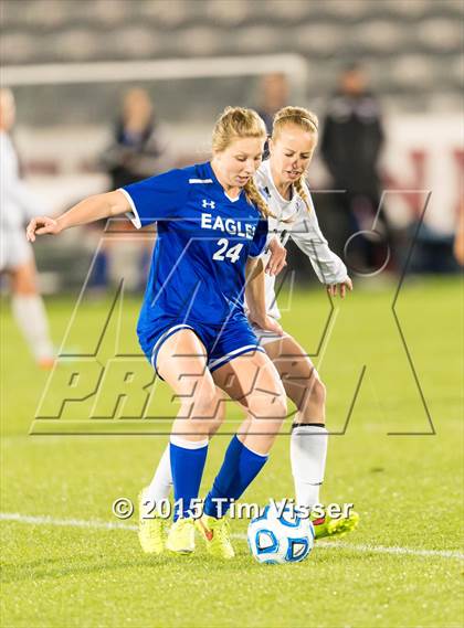 Thumbnail 2 in Broomfield vs. Grandview (CHSAA 5A Final) photogallery.