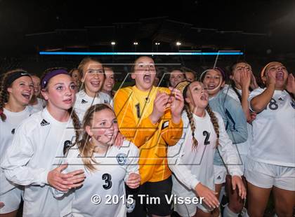 Thumbnail 3 in Broomfield vs. Grandview (CHSAA 5A Final) photogallery.
