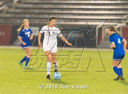 Thumbnail 2 in Broomfield vs. Grandview (CHSAA 5A Final) photogallery.