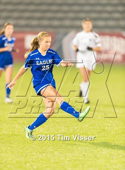 Thumbnail 2 in Broomfield vs. Grandview (CHSAA 5A Final) photogallery.