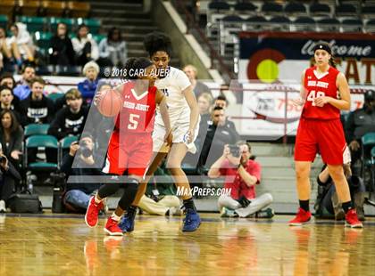 Thumbnail 2 in Grandview vs. Regis Jesuit (CHSAA 5A Final) photogallery.