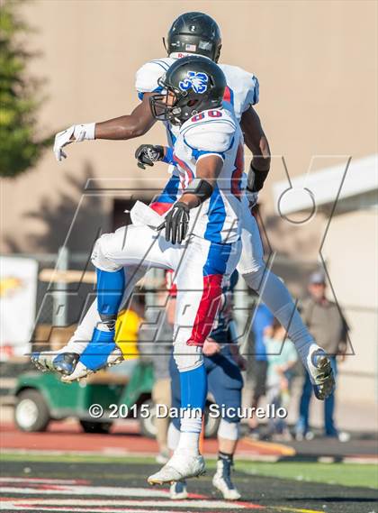 Thumbnail 1 in Joy Christian vs. Benson (AIA D5 Final) photogallery.