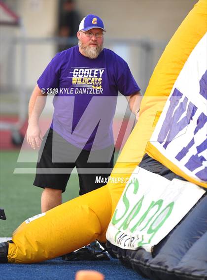 Thumbnail 3 in Canton vs. Godley photogallery.