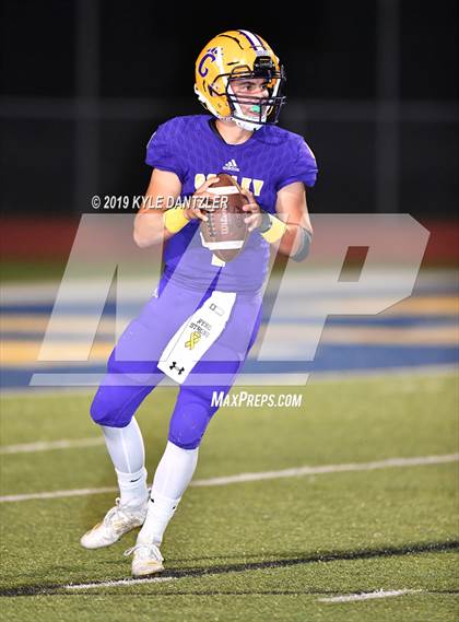 Thumbnail 3 in Canton vs. Godley photogallery.