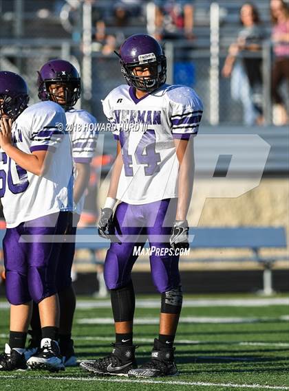 Thumbnail 2 in Fr: Everman @ Aledo (B Team) photogallery.