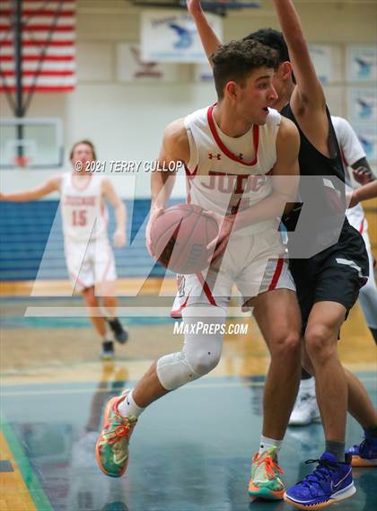 Thumbnail 3 in Intermountain Christian vs. Judge (Eagle Holiday Shootout) photogallery.