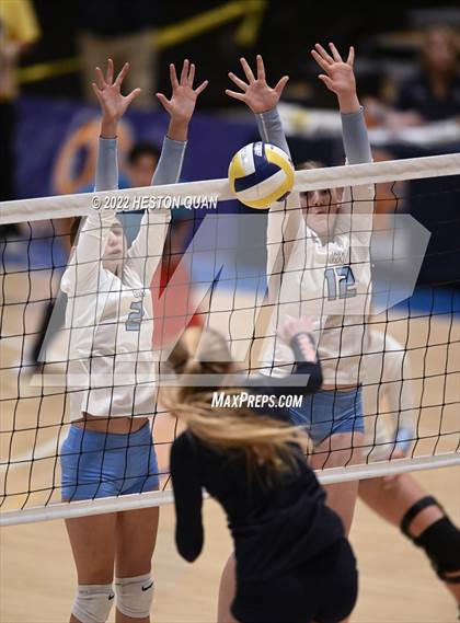Thumbnail 1 in Clovis North vs. Chaminade CIF State D2 Final) photogallery.