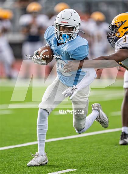 Thumbnail 3 in JV: Sam Rayburn vs. Cypress Ranch photogallery.