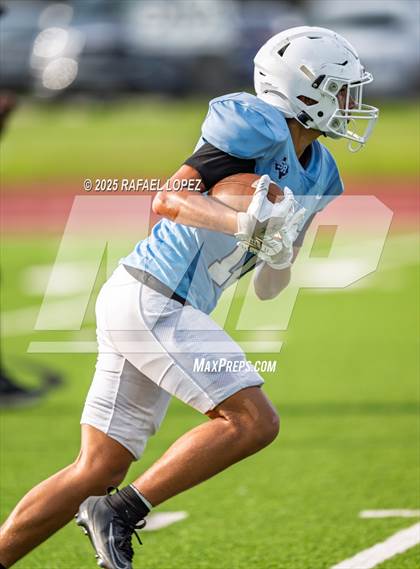 Thumbnail 2 in JV: Sam Rayburn vs. Cypress Ranch photogallery.