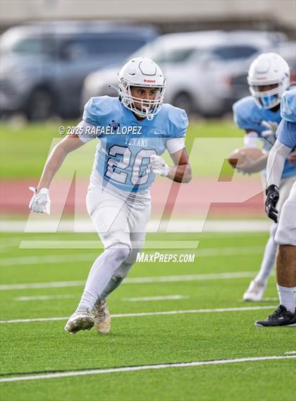 Thumbnail 3 in JV: Sam Rayburn vs. Cypress Ranch photogallery.