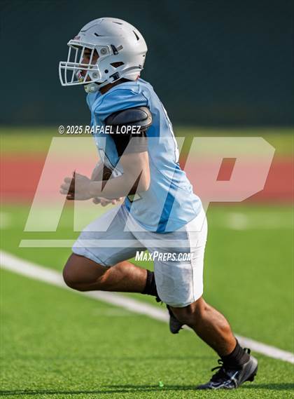 Thumbnail 2 in JV: Sam Rayburn vs. Cypress Ranch photogallery.