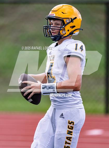 Thumbnail 1 in JV: Sam Rayburn vs. Cypress Ranch photogallery.