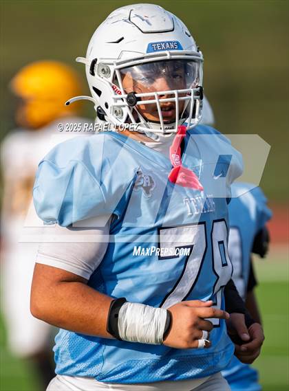 Thumbnail 2 in JV: Sam Rayburn vs. Cypress Ranch photogallery.