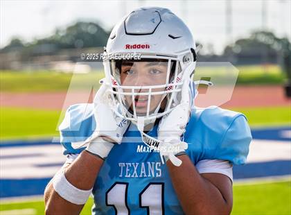 Thumbnail 1 in JV: Sam Rayburn vs. Cypress Ranch photogallery.