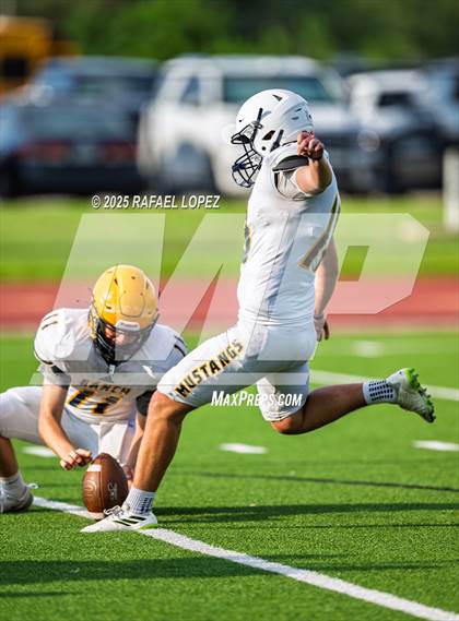Thumbnail 2 in JV: Sam Rayburn vs. Cypress Ranch photogallery.