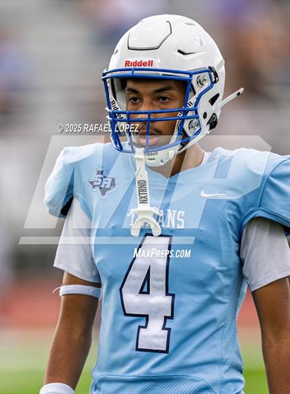 Thumbnail 3 in JV: Sam Rayburn vs. Cypress Ranch photogallery.