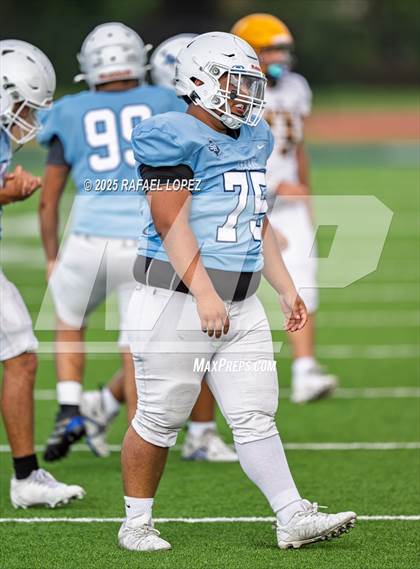 Thumbnail 3 in JV: Sam Rayburn vs. Cypress Ranch photogallery.