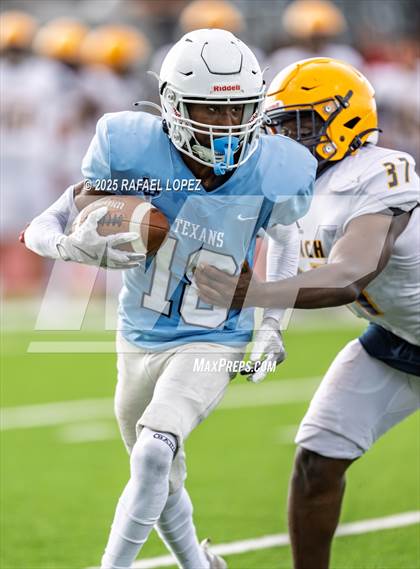 Thumbnail 1 in JV: Sam Rayburn vs. Cypress Ranch photogallery.