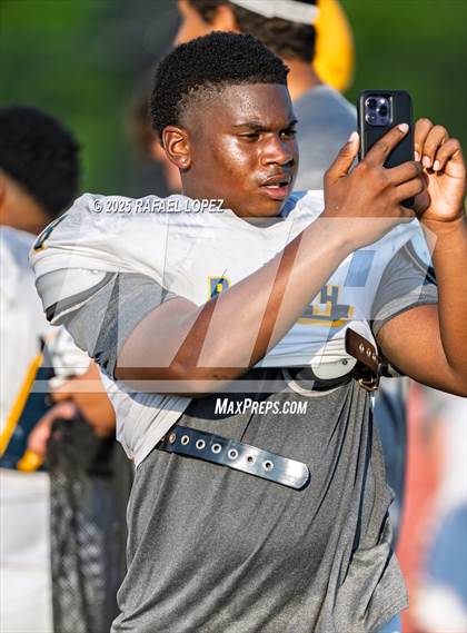 Thumbnail 1 in JV: Sam Rayburn vs. Cypress Ranch photogallery.