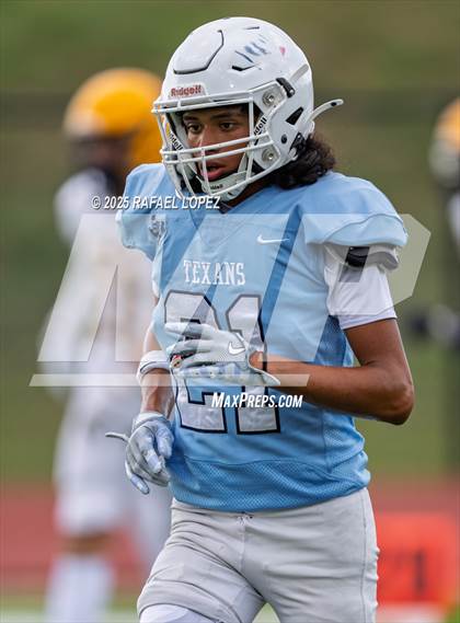 Thumbnail 2 in JV: Sam Rayburn vs. Cypress Ranch photogallery.