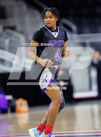 Thumbnail 3 in Bellevue East vs. Millard South photogallery.