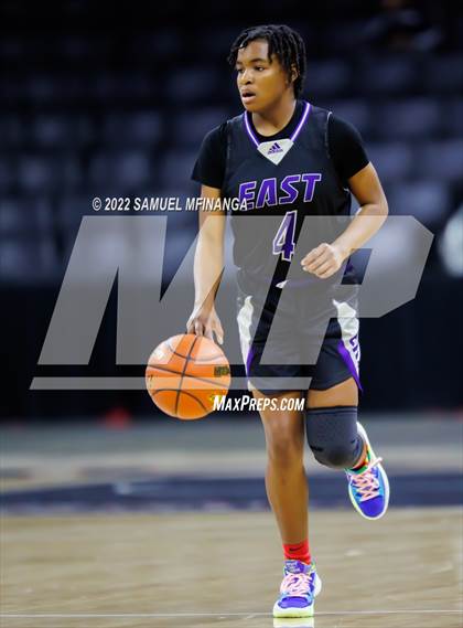 Thumbnail 1 in Bellevue East vs. Millard South photogallery.