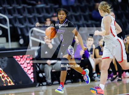Thumbnail 2 in Bellevue East vs. Millard South photogallery.