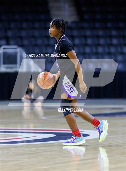 Thumbnail 3 in Bellevue East vs. Millard South photogallery.