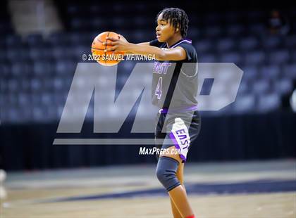 Thumbnail 2 in Bellevue East vs. Millard South photogallery.