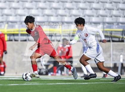 Thumbnail 2 in Langham Creek vs. MacArthur (CFISD Soccer Showcase) photogallery.